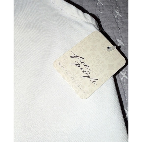 Free People High Roller Shortall White Denim Romper Size M Optic White NWT - Picture 5 of 9